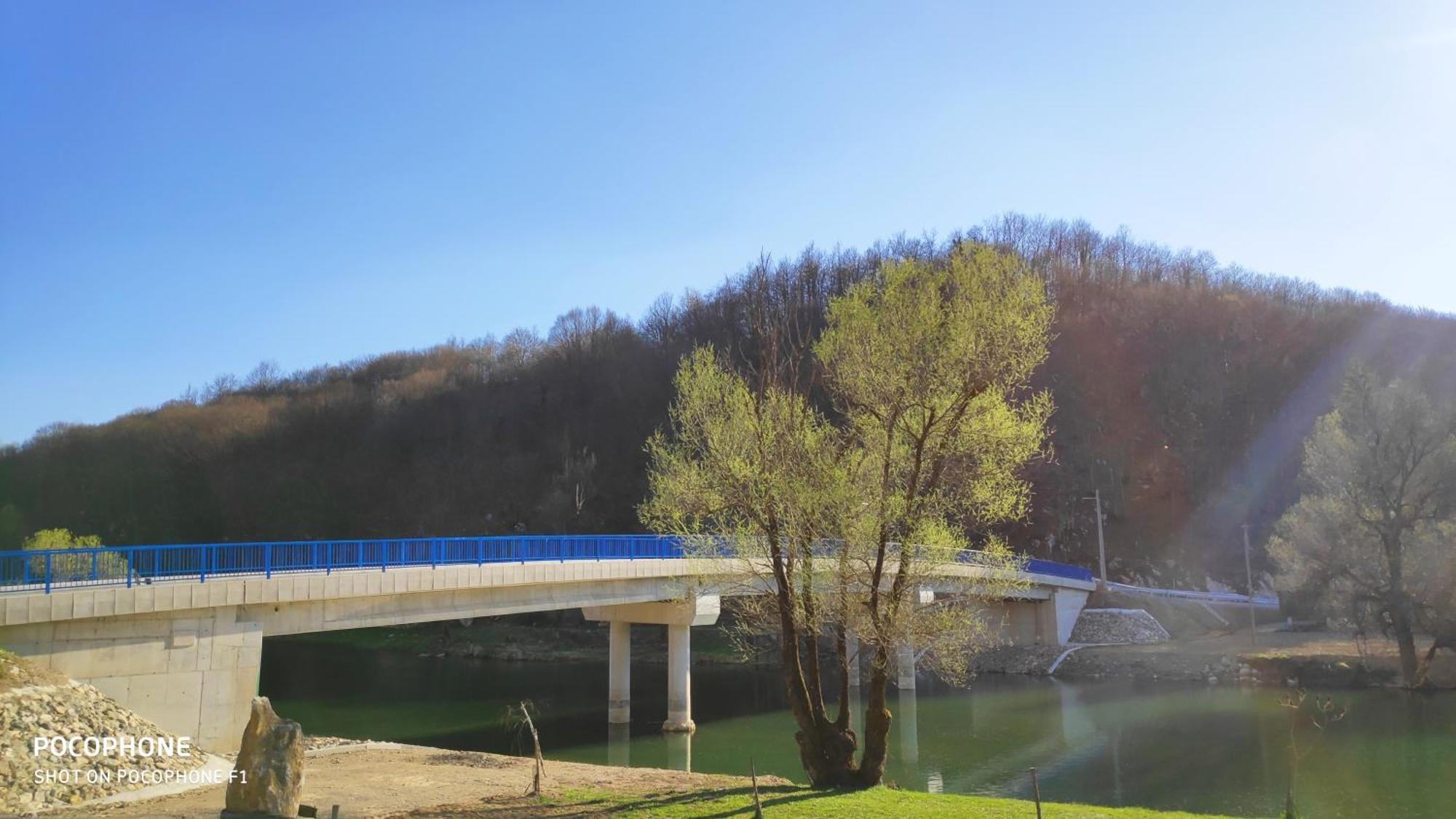 Smaragd River Near Rastoke & Plitvice Lakes Слуни Екстериор снимка