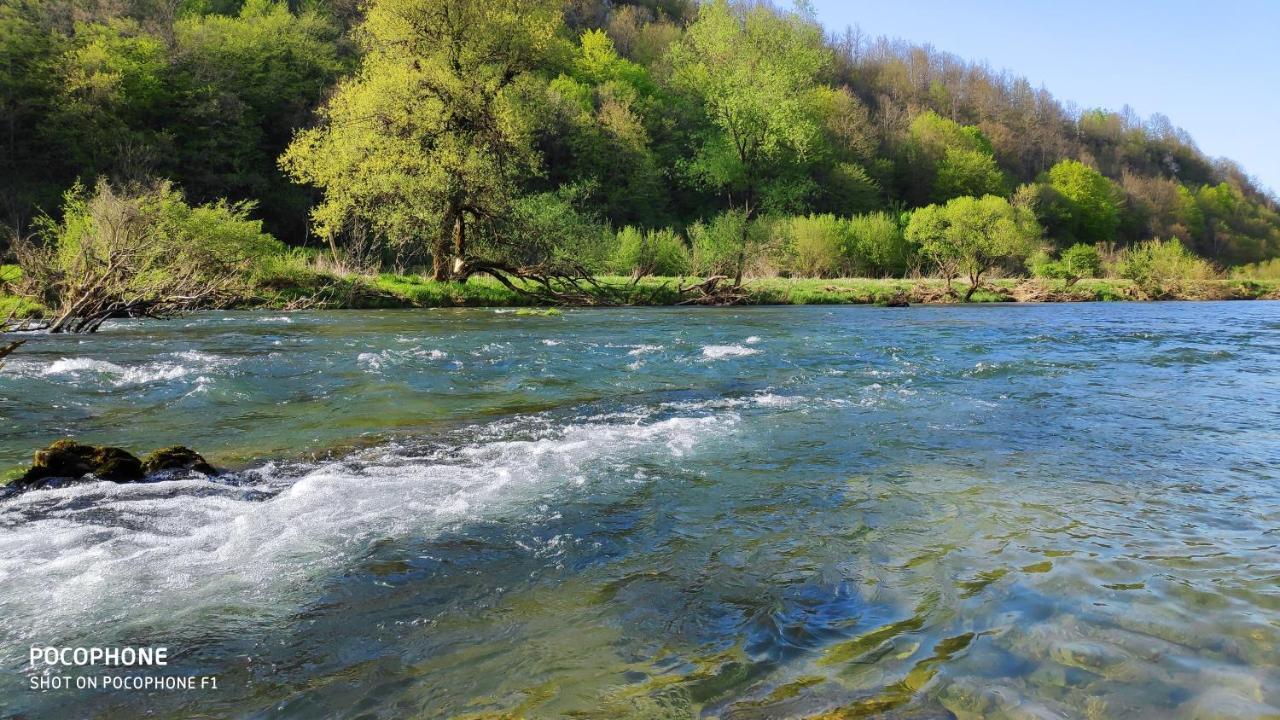 Smaragd River Near Rastoke & Plitvice Lakes Слуни Екстериор снимка